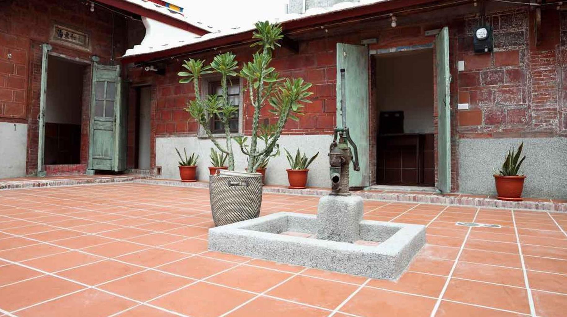 左營蓮潭郭家百年古厝 Hotel Kaohsiung Exterior photo